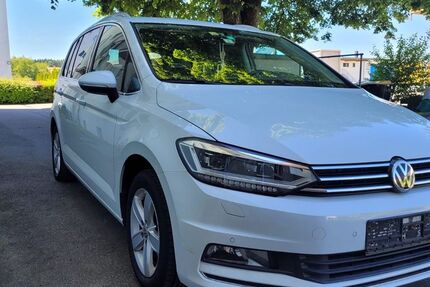 VW Touran 140.000 km 16.700 &euro; Wangen im Allgäu 88239