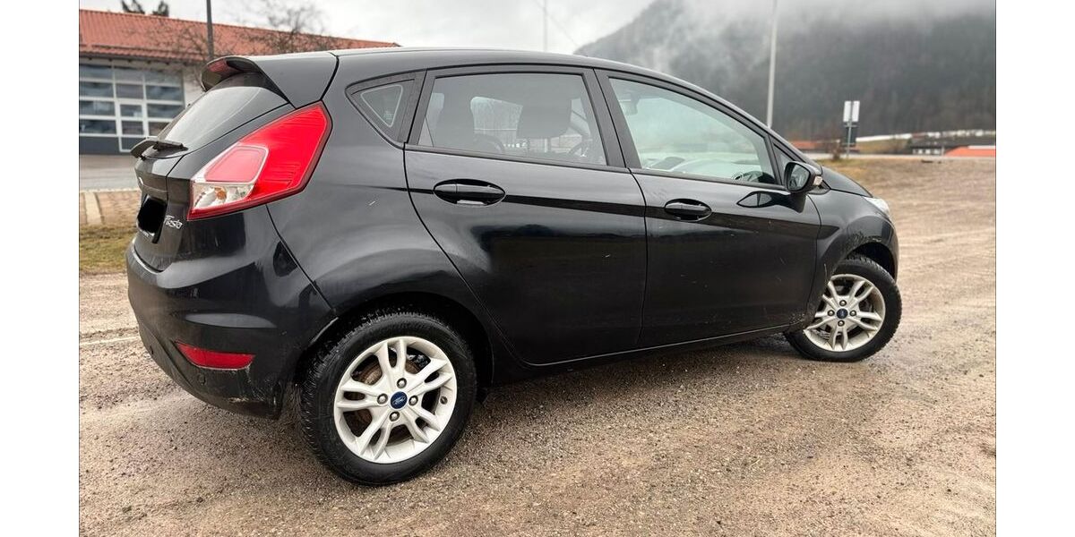 Ford Fiesta 105.000 km 6.900 &euro; Rottach-Egern 83700