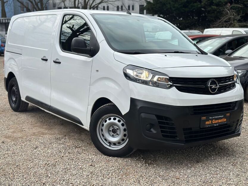 Opel Vivaro 74.000 km 12.490 € Berlin 13127