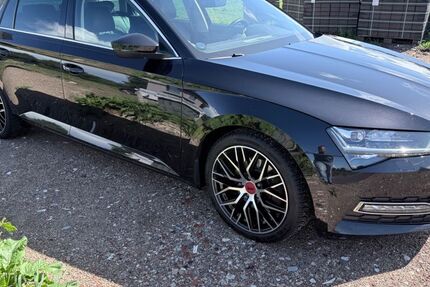 Skoda Superb 185.000 km 16.500 &euro; Todenbüttel 24819