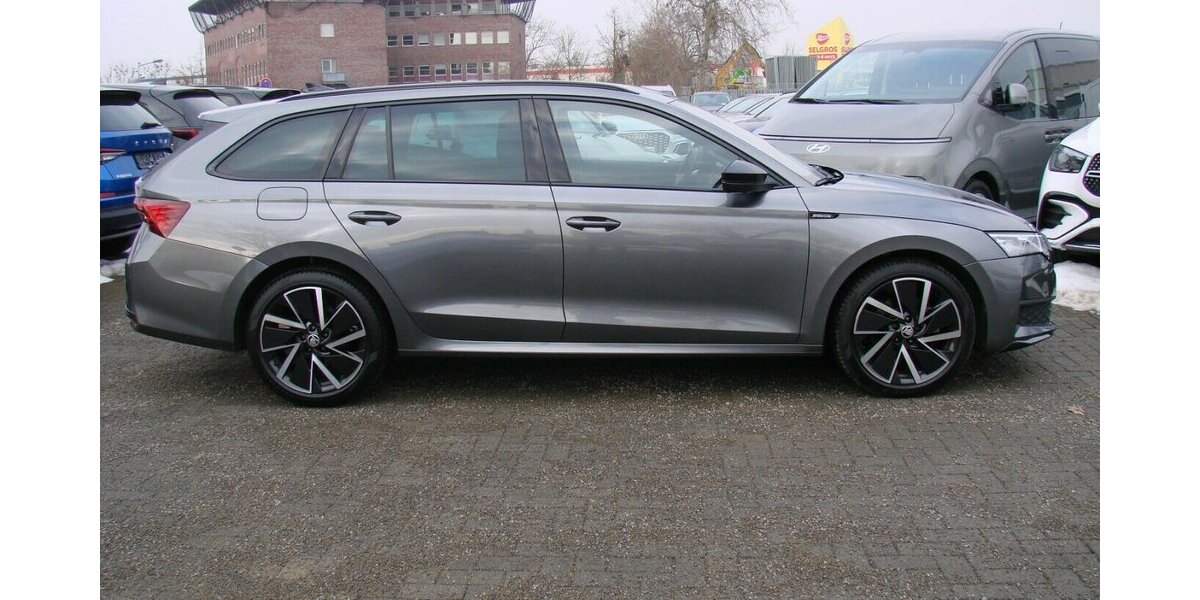 Skoda Octavia 2.0TDi Sportline LED 360º Canton HUD 39.383 km 30.980 &euro; Falkensee 14612