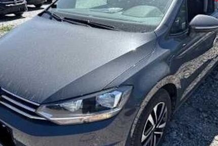 VW Touran 88.400 km 21.440 &euro; Wackersdorf 92442