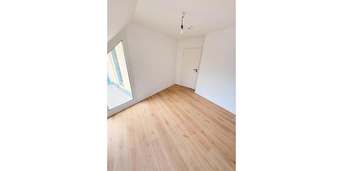 Dachgeschoßwohnung Zeuthen - 3 Zimmer, 65 m&sup2;, 1.175&euro; | Angebot:26226770