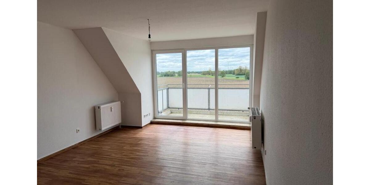 Dachgeschoßwohnung Kyritz - 3 Zimmer, 86 m&sup2;, 599&euro; | Angebot:26562005