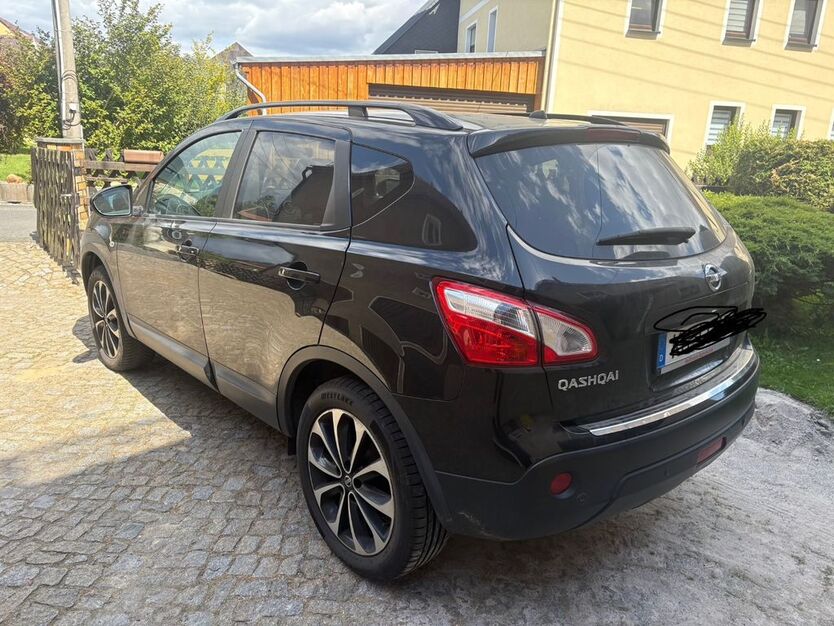 Nissan Qashqai 65.000 km 12.000 € Haselbachtal 01920