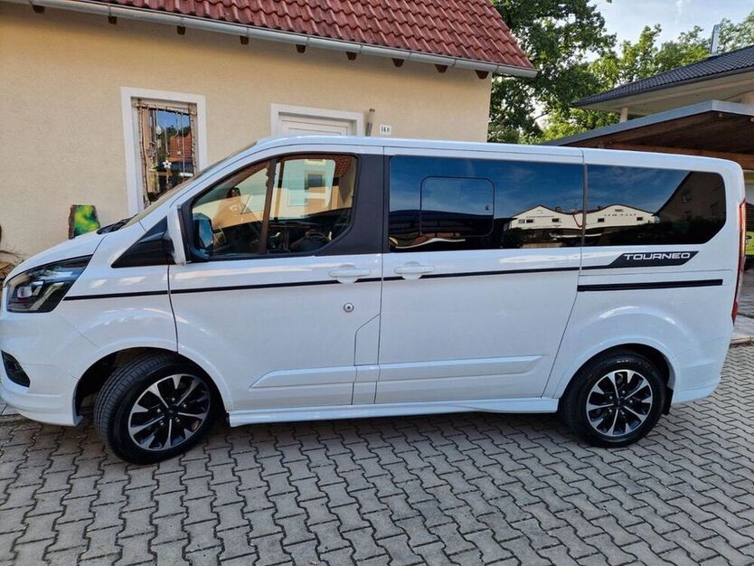 Tourneo Custom