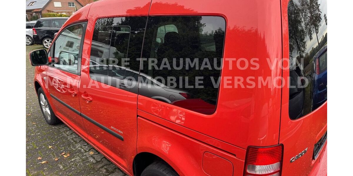 VW Caddy 98.000 km 15.900 &euro; Versmold 33775