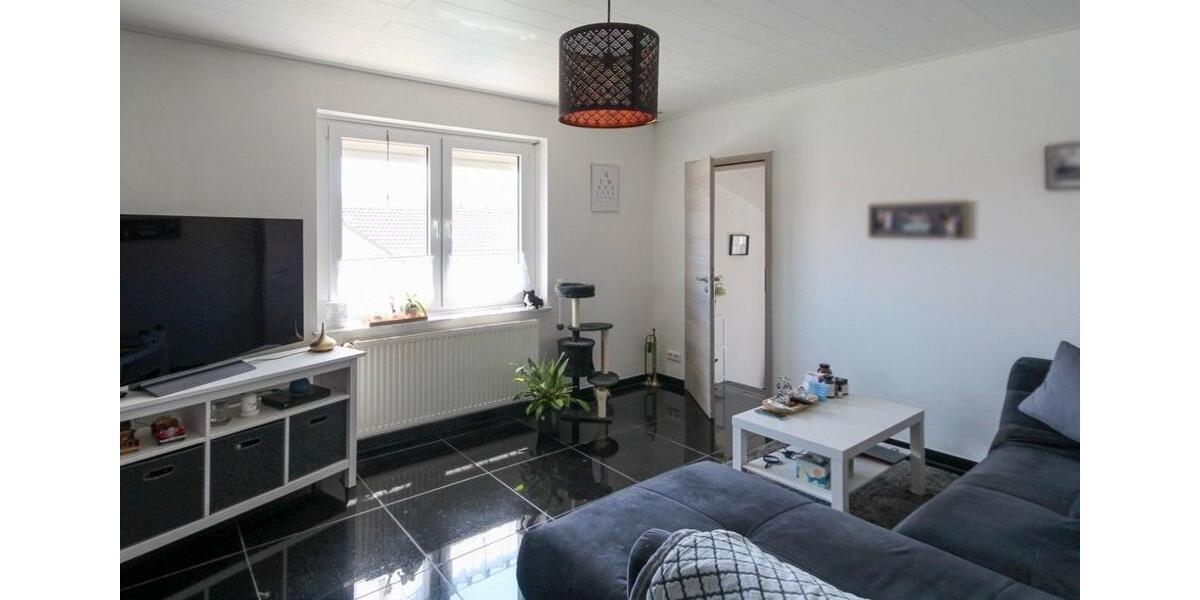 Einfamilienhaus Bad Hersfeld - 8 Zimmer, 210 m&sup2;, 335.000&euro; | Angebot:26111736