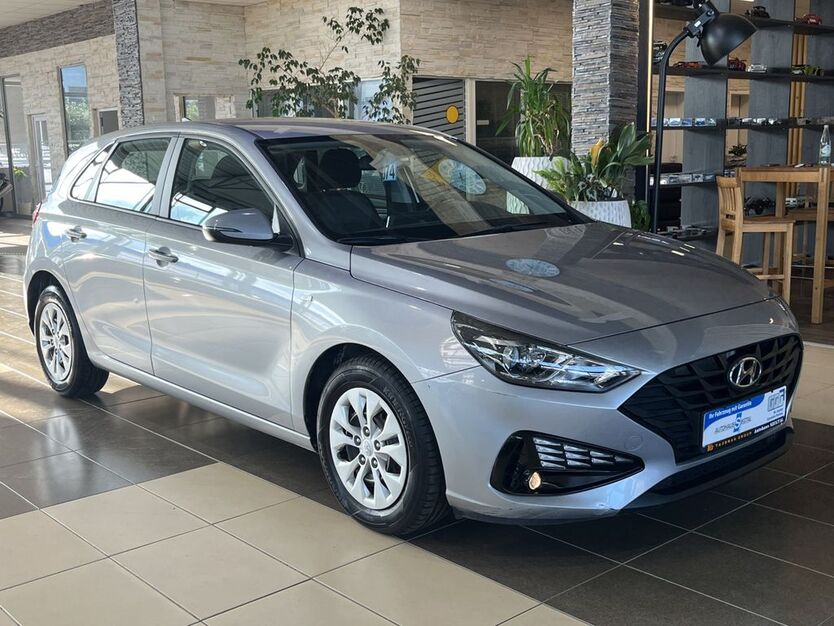Hyundai i30 26.136 km 17.500 € Bonn 53227