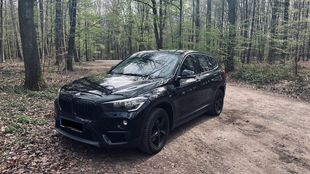 BMW X1 97.300 km 16.500 &euro; Düren 52355