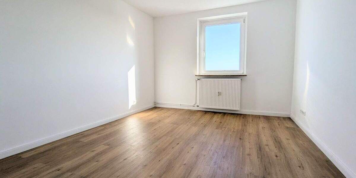 Etagenwohnung Quickborn - 3 Zimmer, 96 m&sup2;, 915&euro; | Angebot:25399989