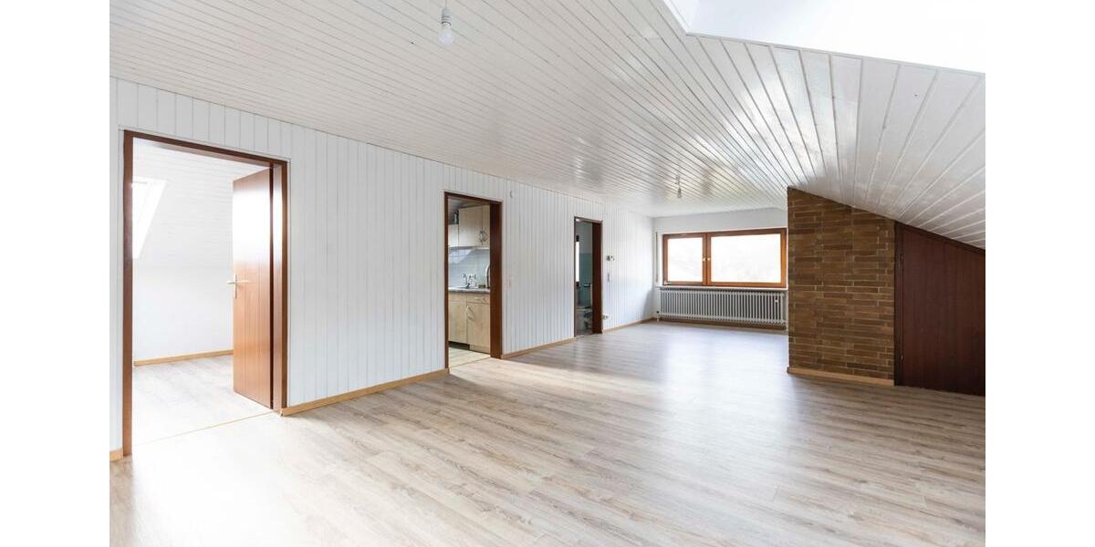 Dachgeschoßwohnung Mühlacker - 2 Zimmer, 60 m&sup2;, 690&euro; | Angebot:24864968