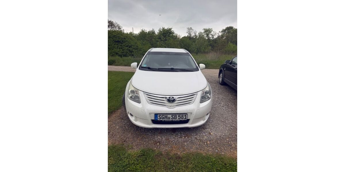 Toyota Avensis 273.000 km 4.999 &euro; Allstedt 06542