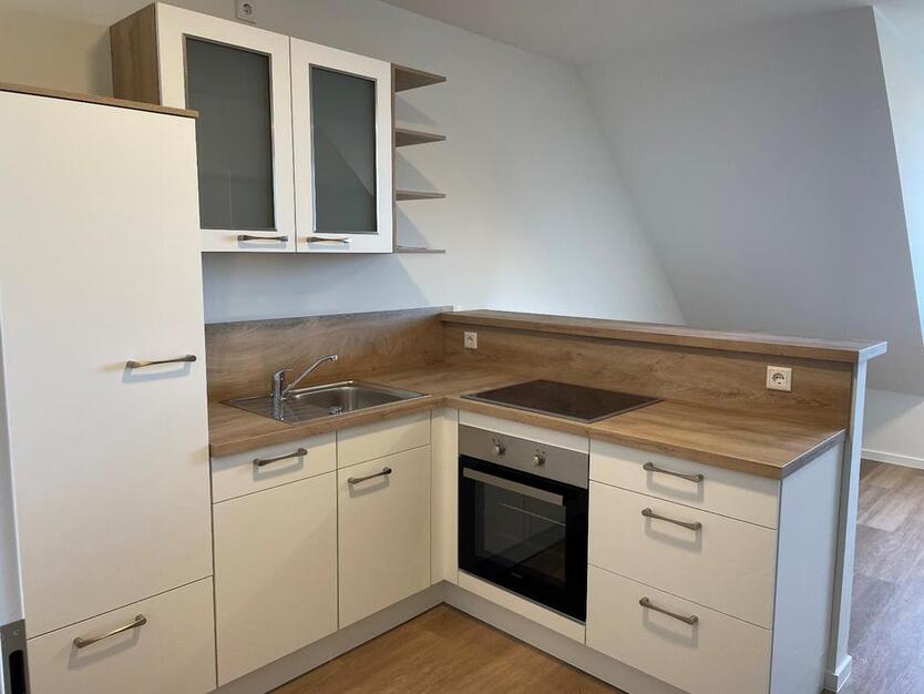 Möbliertes Mikroapartment in zentraler Lage zur Komplettmiete