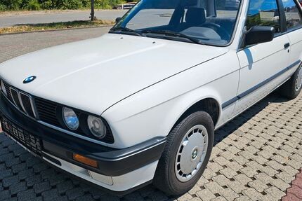 BMW 318 15.900 km 21.499 &euro; Waldbüttelbrunn 97297