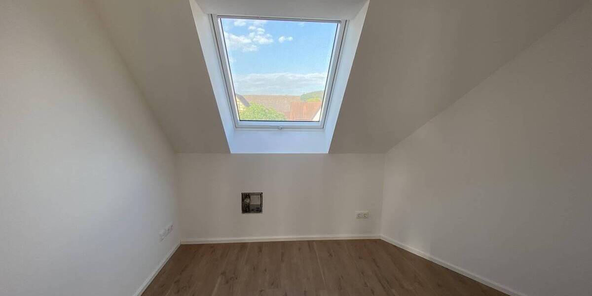 Etagenwohnung Hetzles - 3 Zimmer, 97 m&sup2;, 1.080&euro; | Angebot:26795179