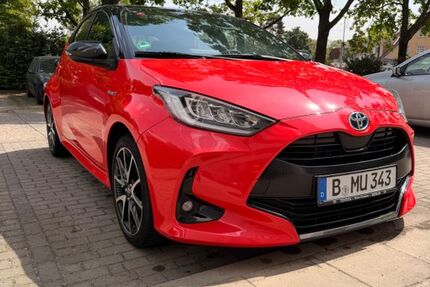 Toyota Yaris 16.469 km 19.900 &euro; Berlin 12353