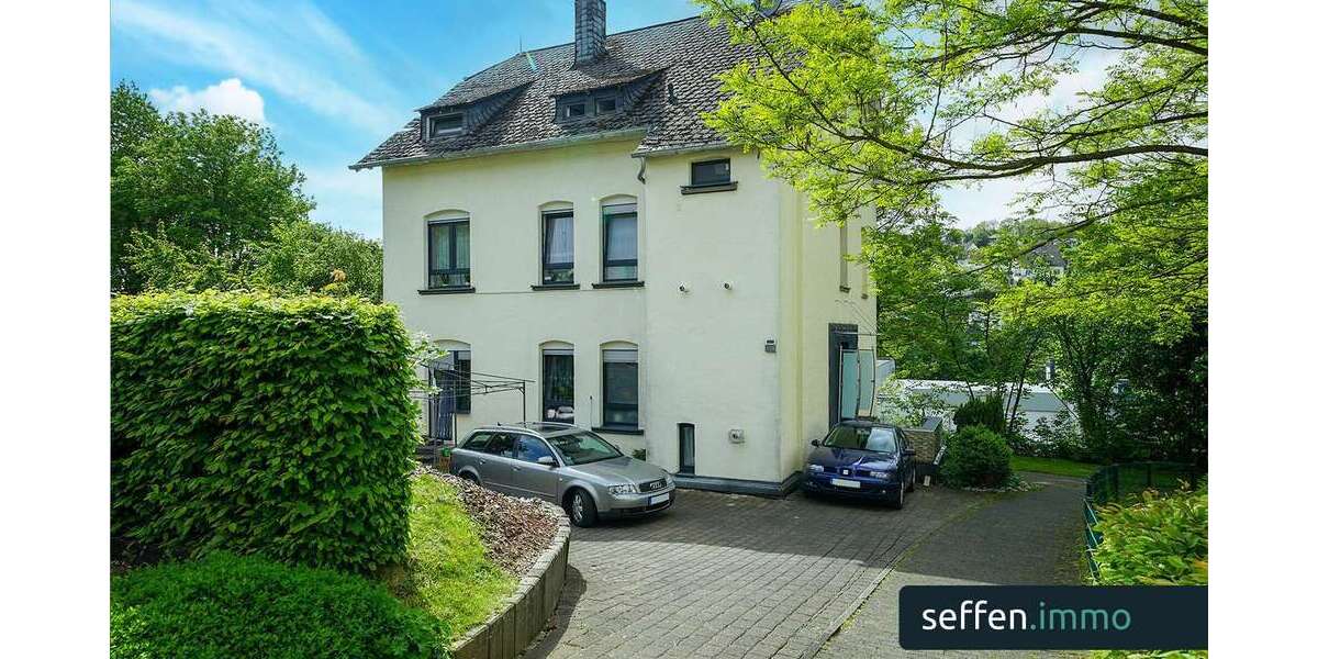 Einfamilienhaus Olpe - 11 Zimmer, 228 m&sup2;, 325.000&euro; | Angebot:26835239