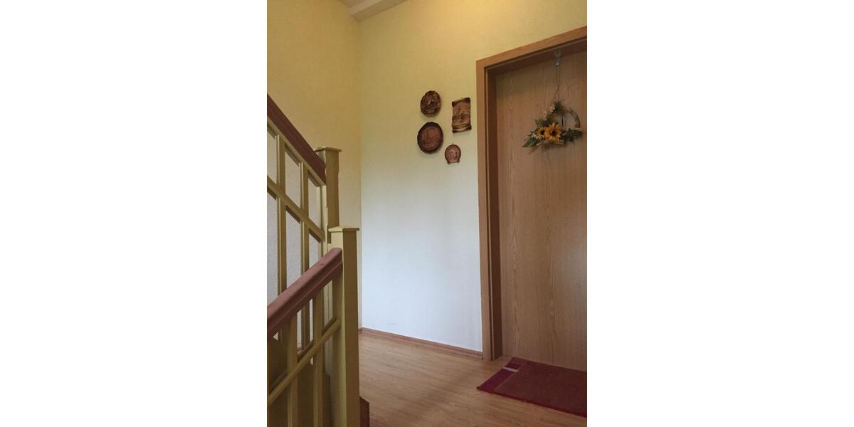 Dachgeschoßwohnung Drebach - 4 Zimmer, 89 m&sup2;, 507&euro; | Angebot:25281578