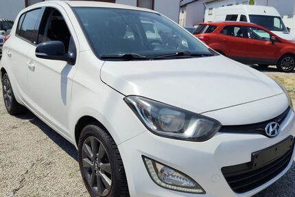 Hyundai i20 166.000 km 6.499 &euro; Saarlouis 66740