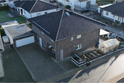 Haus zum Kaufen in Geseke 549.000 € 235.5 m² 7 zimmer