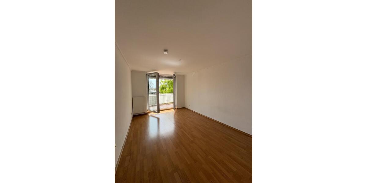 Etagenwohnung Burghausen - 3 Zimmer, 72 m&sup2;, 975&euro; | Angebot:26348847