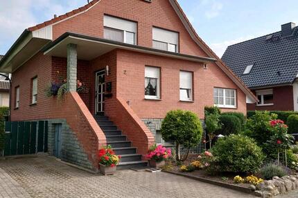 Haus Goldberg - 4 Zimmer, 120 m&sup2;, 250.000&euro; | Angebot:25894347
