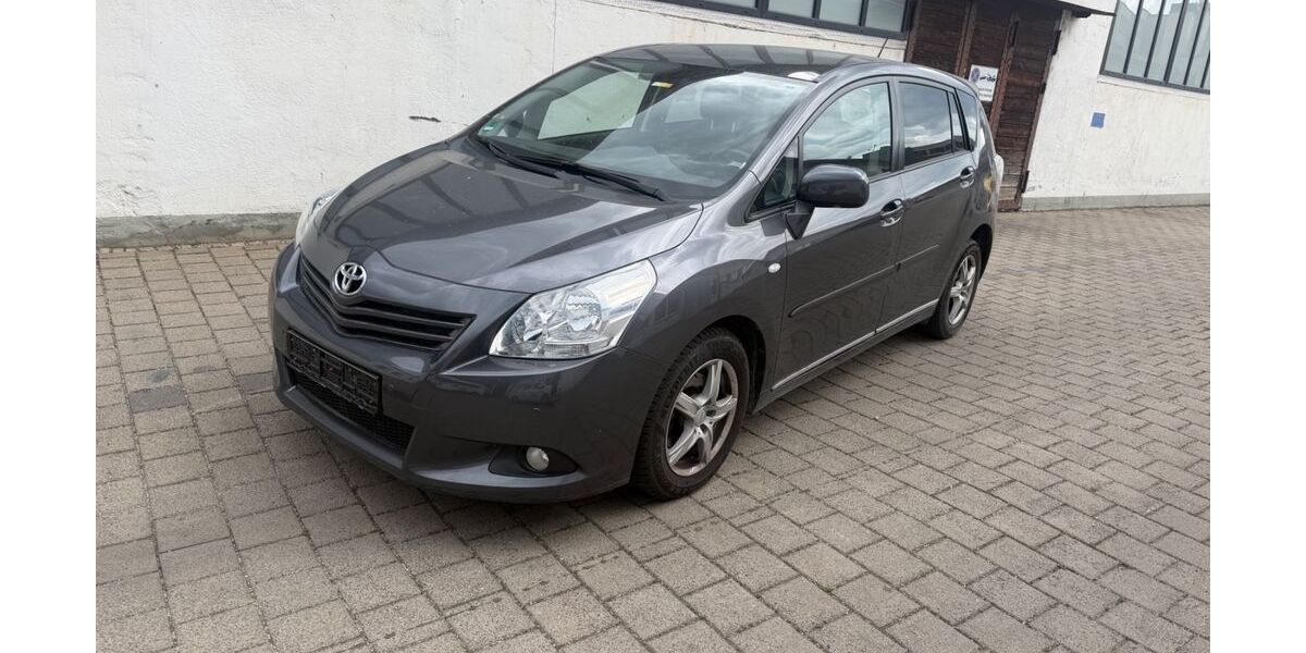 Toyota Verso 155.000 km 6.999 &euro; Augsburg 86153