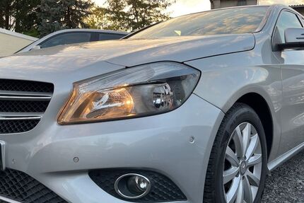 Mercedes-Benz A 180 154.777 km 8.999 € Reilingen 68799