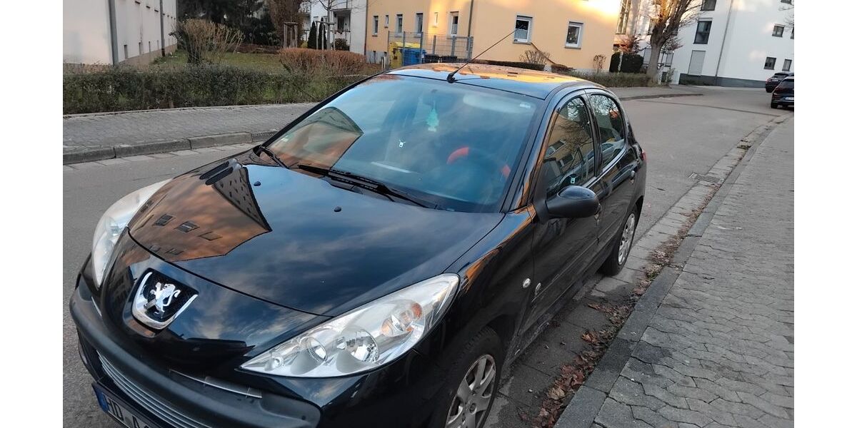 Peugeot 206 177.500 km 2.995 &euro; Heidelberg 69124