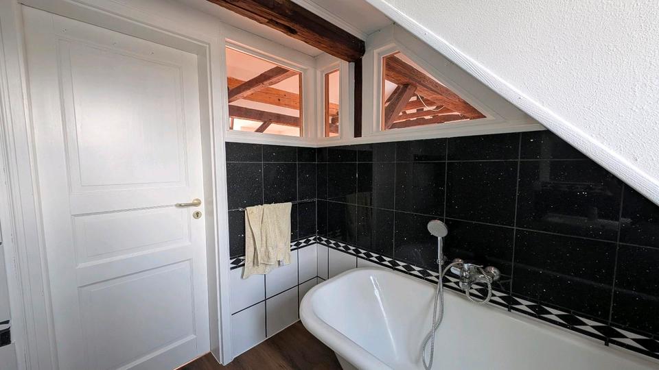 Einfamilienhaus Frankenberg (Eder) - 2 Zimmer, 94 m&sup2;, 750&euro; | Angebot:26320831