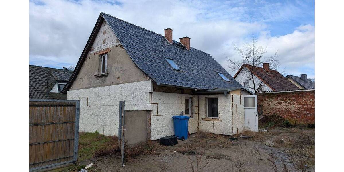 Einfamilienhaus Schlagenthin Schlagenthin - 4 Zimmer, 100 m&sup2;, 65.000&euro; | Angebot:26154526