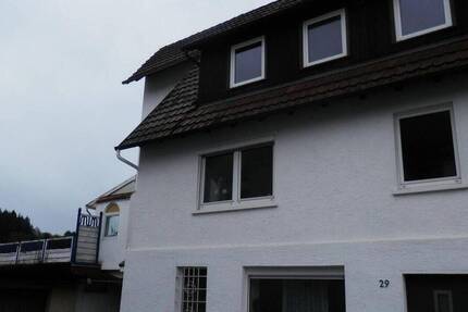 Bezahlbares Haus auch für die etwas größere Familie 8 zimmer