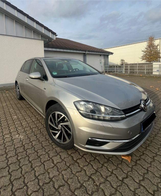 VW Golf 125.000 km 15.490 € Albbruck 79774