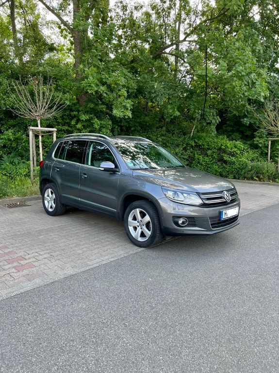 VW Tiguan 107.000 km 13.300 € Hameln 31789