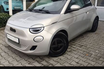 Fiat 500 3.200 km 31.450 &euro; Rosenheim 83022