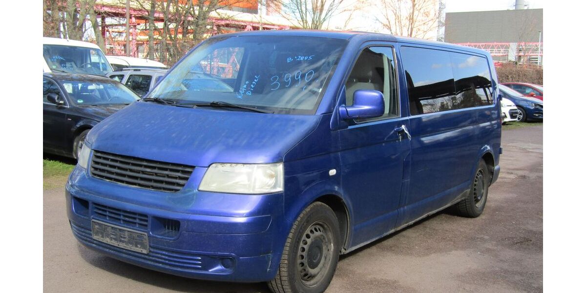 VW T5 Transporter 372.807 km 3.990 &euro; Halle 06130