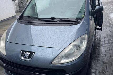 Peugeot 1007 136.796 km 2.000 &euro; Wassenberg 41848