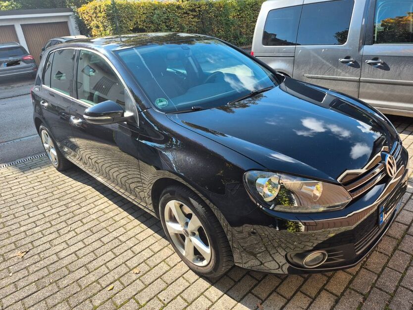 VW Golf 113.460 km 8.900 € München 80999