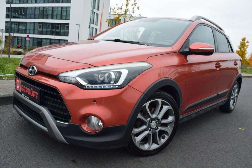 Hyundai i20 125.000 km 8.999 € Köln 51107