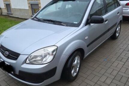 Kia Rio 117.000 km 2.000 &euro; Worms 67551
