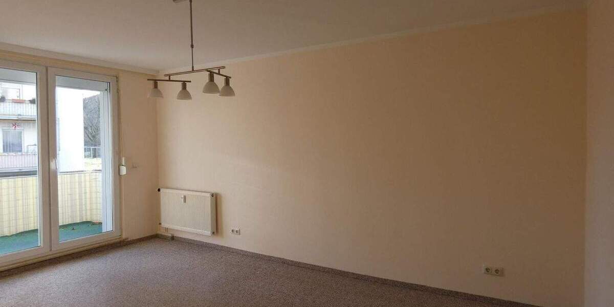 Etagenwohnung Hoyerswerda - 3 Zimmer, 73 m&sup2;, 87.500&euro; | Angebot:25705314