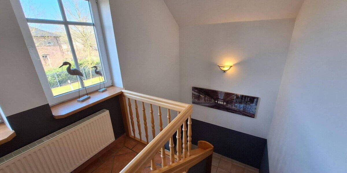 Einfamilienhaus Dersum - 7 Zimmer, 283 m&sup2;, 523.000&euro; | Angebot:26211160
