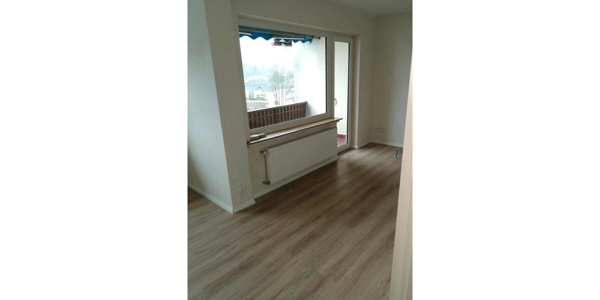 Reihenhaus Bad Berleburg - 5 Zimmer, 140 m&sup2;, 950&euro; | Angebot:26335414
