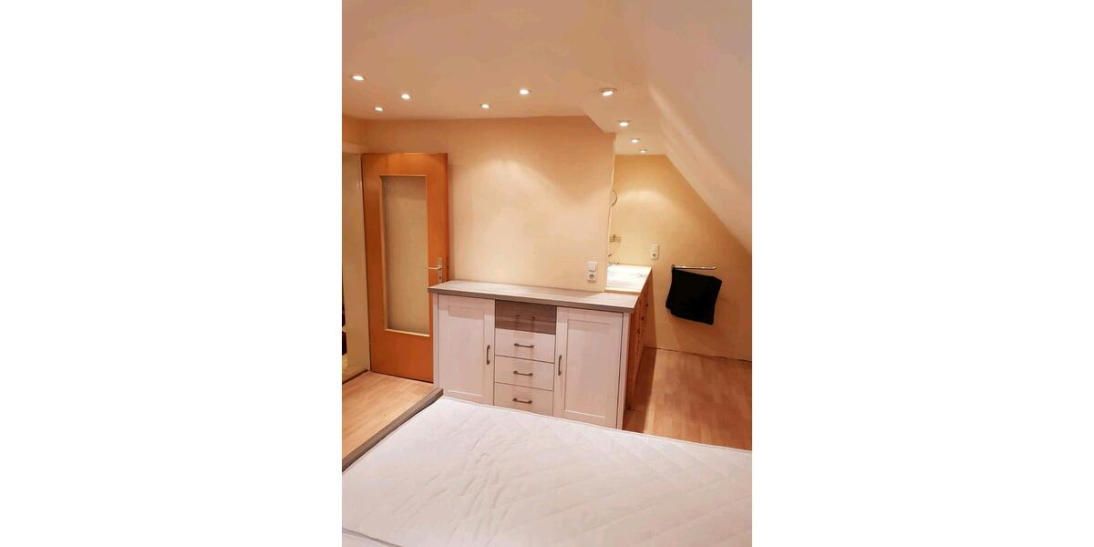 Dachgeschoßwohnung Lilienthal - 3 Zimmer, 65 m&sup2;, 495&euro; | Angebot:26102095