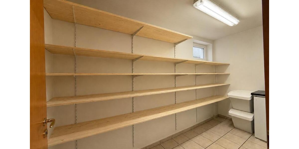 Mehrfamilienhaus, Wohnhaus Hennef (Sieg) - 12 Zimmer, 349 m&sup2;, 920.000&euro; | Angebot:27096756