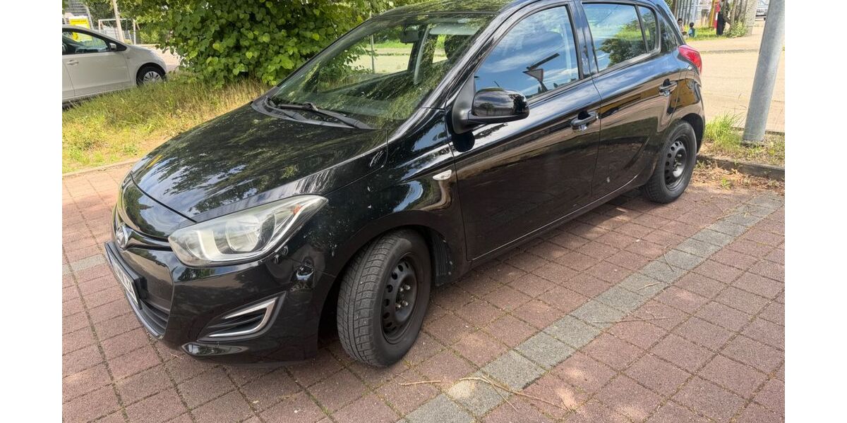 Hyundai i20 134.000 km 3.400 &euro; Schwäbisch Gmünd 73527