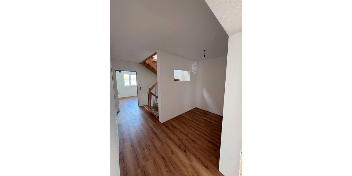 Doppelhaushälfte Thaining - 6 Zimmer, 183 m&sup2;, 2.100&euro; | Angebot:26579615