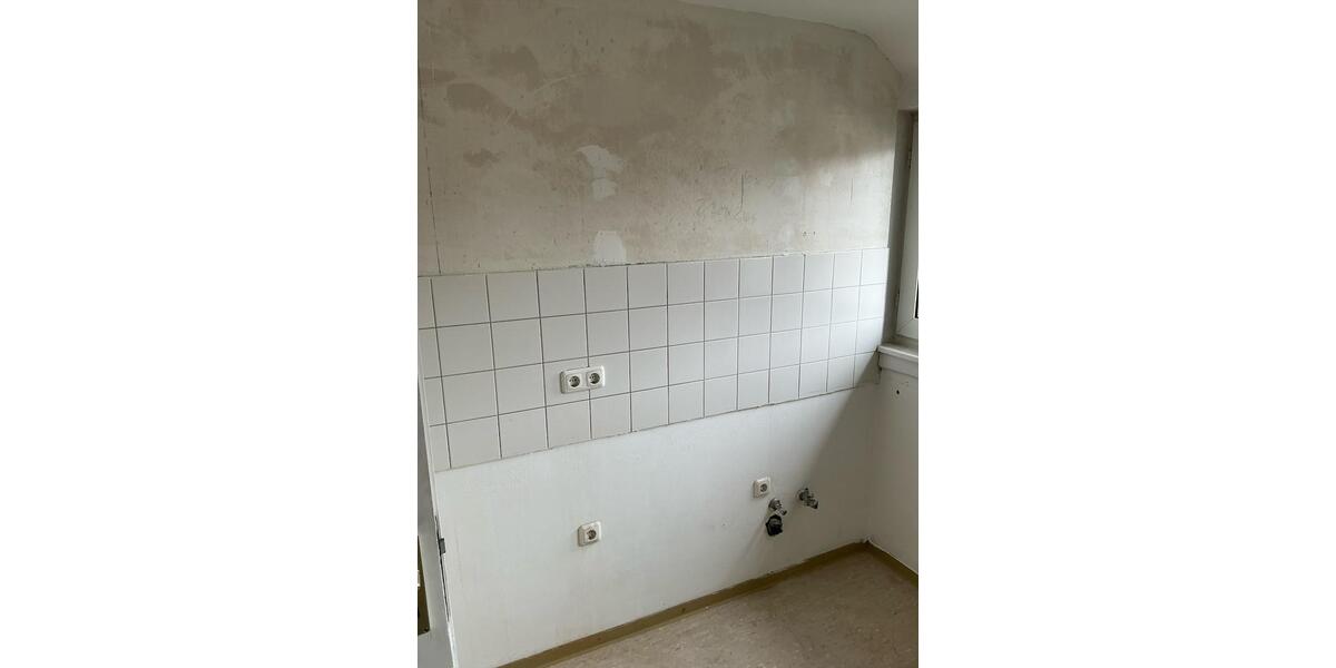 Dachgeschoßwohnung Friedberg (Hessen) - 3 Zimmer, 68 m&sup2;, 671&euro; | Angebot:25498080