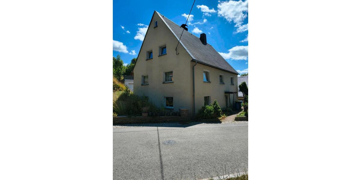 Einfamilienhaus Oederan - 9 Zimmer, 180 m&sup2;, 120.000&euro; | Angebot:27016131